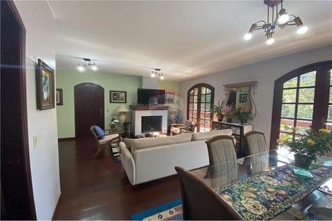 Communal lounge/ TV room, Living room, Dining area