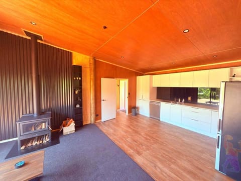 Modern Comfort in Collingwood - Brand New Holiday Home House in Tasman District, Tasman, New Zealand