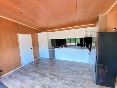 Modern Comfort in Collingwood - Brand New Holiday Home House in Tasman District, Tasman, New Zealand