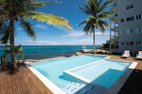 Pool view, Sea view