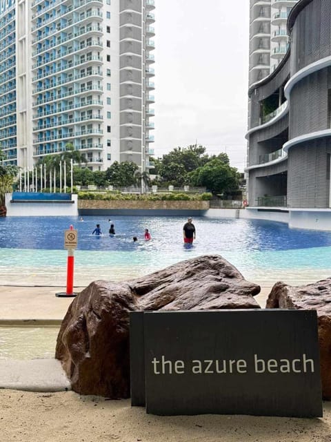 CHILL City Escapes at Azure Urban Residences Apartment hotel in Las Pinas