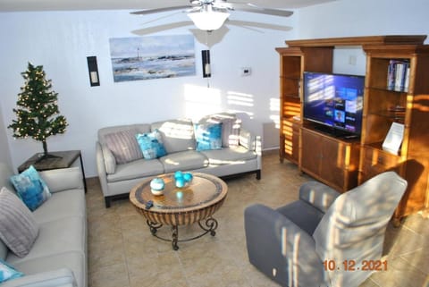 5 BR House 4 Minutes from the Beach House in Pompano Beach