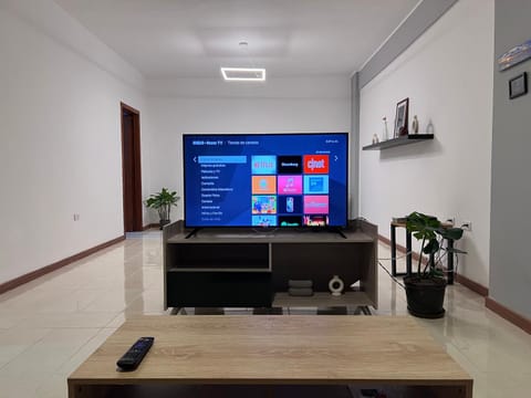 Communal lounge/ TV room, TV and multimedia, Evening entertainment