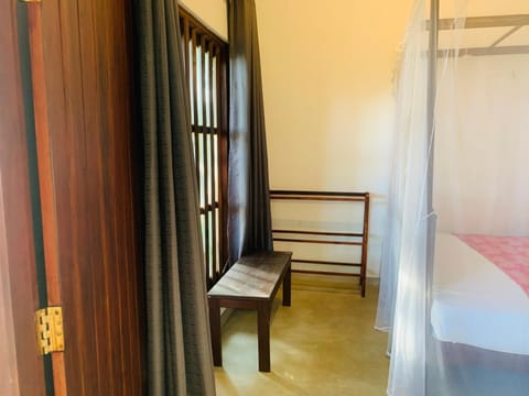 Suha Beach - Double Room Hotel in Galle