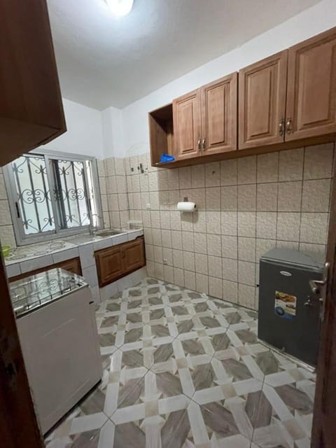 Kitchen or kitchenette, oven, stove