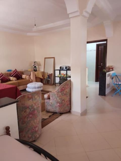 Appartement confortable Spacieux et aéré Apartment in Agadir