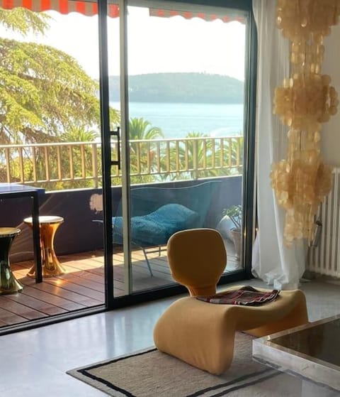 Natural landscape, View (from property/room), Balcony/Terrace, Living room, Dining area, Sea view