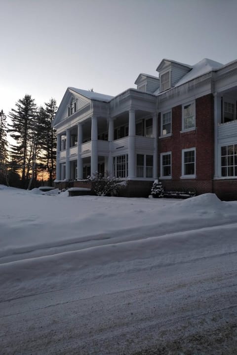 Property building, Winter