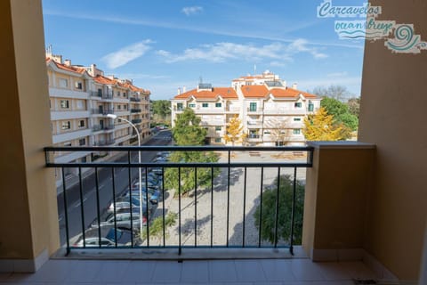 Property building, Neighbourhood, Garden, View (from property/room), Balcony/Terrace, City view, Street view