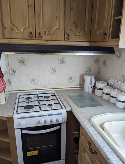 Walshs holiday park 6 berth 2 bedrooms lead person must be over 30 Apartment in Skegness