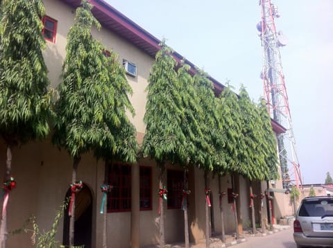 Neighbourhood Guest House Bed and Breakfast in Abuja
