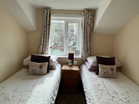 Burscough Snug Apartment in West Lancashire District