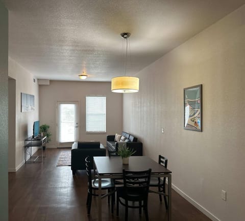 Charming 2-Bedroom Retreat Near UNC with Pool Apartment in Greeley