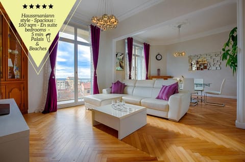 Communal lounge/ TV room, Spring, Day, Summer, View (from property/room), View (from property/room), Balcony/Terrace, Balcony/Terrace, Living room, Other, Other, Other, Photo of the whole room, Business facilities, Banquet/Function facilities, Seating area, Dining area, On site, Meeting/conference room, Sea view, Sea view, Area and facilities, Area and facilities, Breakfast, Breakfast, Continental breakfast, Continental breakfast, Seasons, Time of day, children, children, group of guests, group of guests, Family, Family