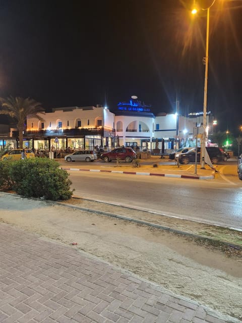 Une maison houmt souk djerba Apartment in Tunisia