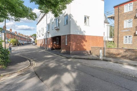 Property building, Day, Neighbourhood, Street view