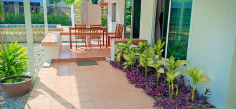 Garden, View (from property/room), Balcony/Terrace