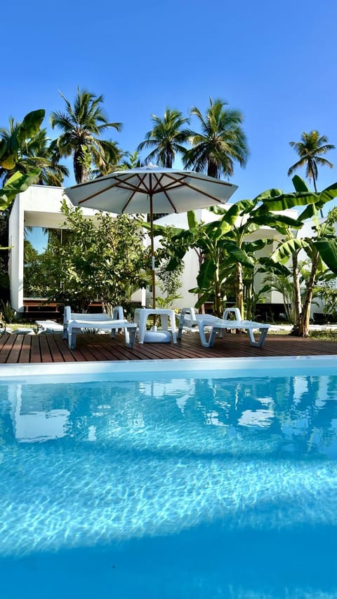 Garden, Garden view, Pool view, Swimming pool, sunbed