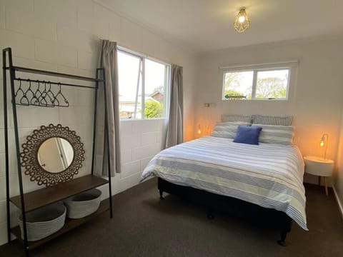 Relax Inn Beach Studio Apartment in Tasman District, Tasman, New Zealand