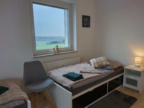 Photo of the whole room, Bedroom