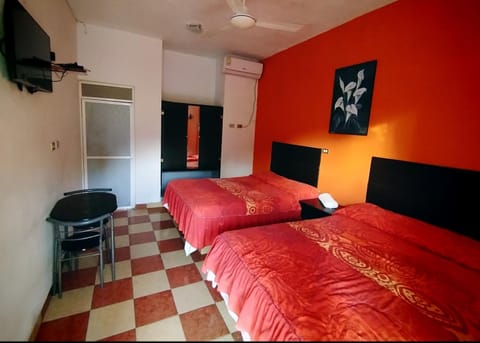 Hotel San Pedro Capsule hotel in Villahermosa