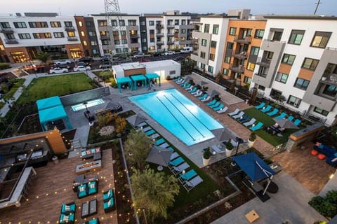 KING BED - Luxury 2 Bed 2 Bath By Stanford, SFO & Tech Giants in Menlo Park, CA Apartment in Menlo Park