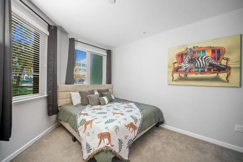 KING BED - Luxury 1 Bed 1 Bath By Stanford, SFO & Tech Giants in Menlo Park, CA Apartment in Menlo Park