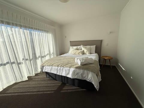 Oceanbeach Stay House in Tauranga