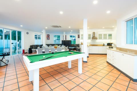 Billiard, Game Room, Kitchen or kitchenette