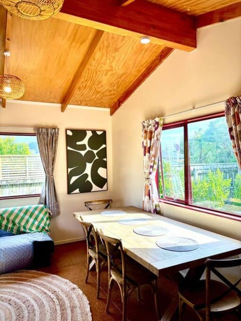 Spacious one bedroom guesthouse close to town House in Tasman District, Tasman, New Zealand