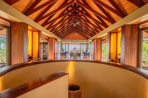 Villa Rukachart 4BR I Tropical & Spacious - Ocean View Villa in Choeng Thale