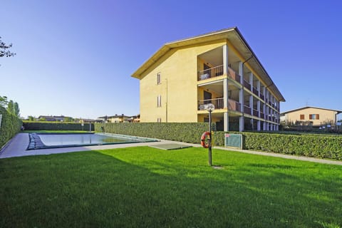 Patio, Garden, Garden view