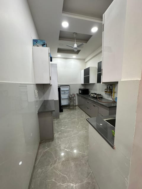 Builder floor Apartment in New Delhi