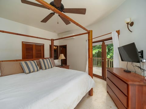 Residences at Barrier Reef 8B Oceanview 2 BR by Stay Floreo House in Corozal District