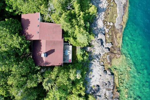 Property building, Natural landscape, Bird's eye view, Lake view