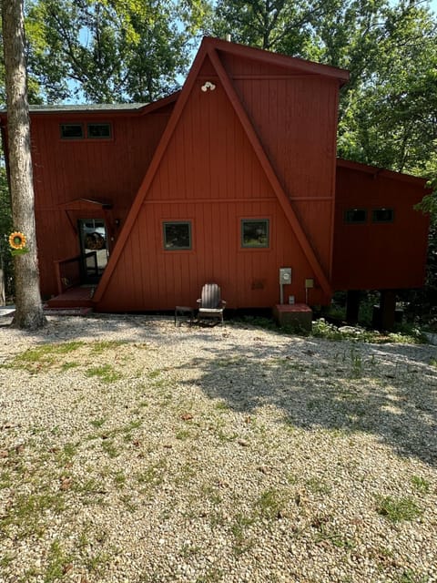 Sunflower Valley Chalet in Innsbrook