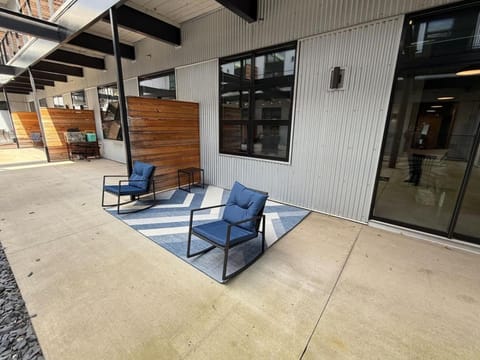 Chic Industrial Vibes 2BR 2BA Apartment in Greenville