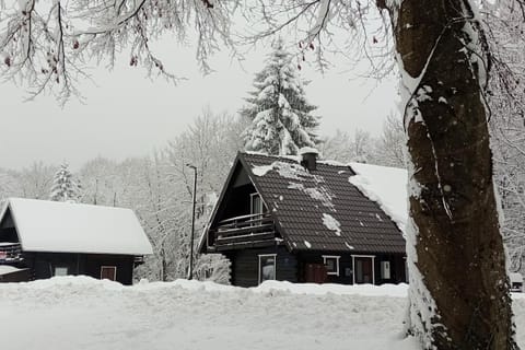 Edison,Plitvice Lakes House in Jezerce