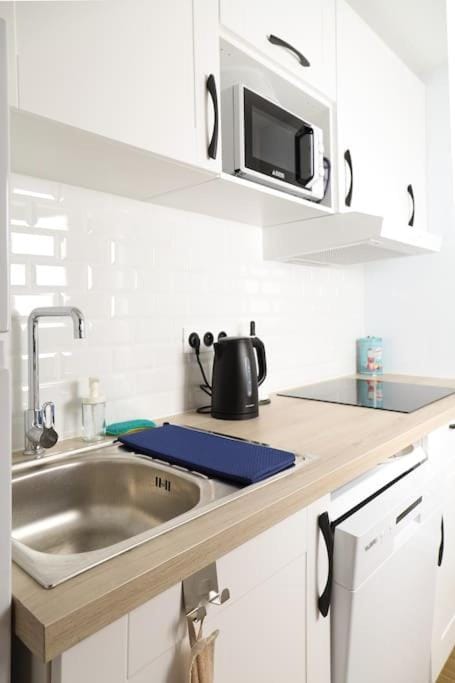 LA COX - Studio rénové avec vue - wifi Apartment in Clermont-Ferrand