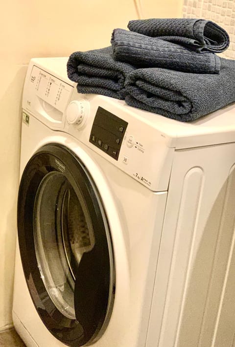 towels, washing machine