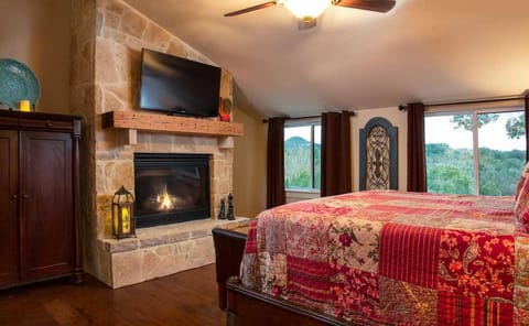 Rockin' B Ranch Creek View Barndominium Chambre d’hôte in Pipe Creek