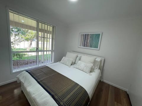 Two minutes walk to Stockland House in Forster