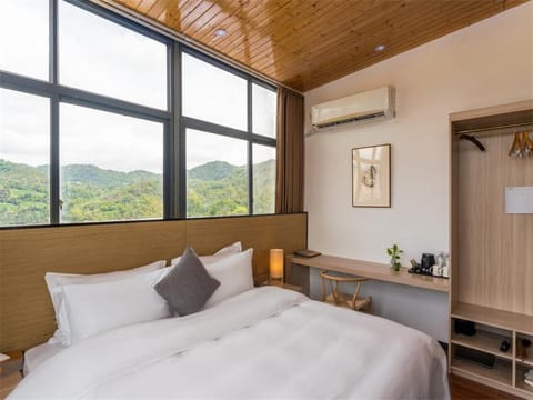 Xiamen Wujing Mountain and Sea View Hotel Vacation rental in Xiamen