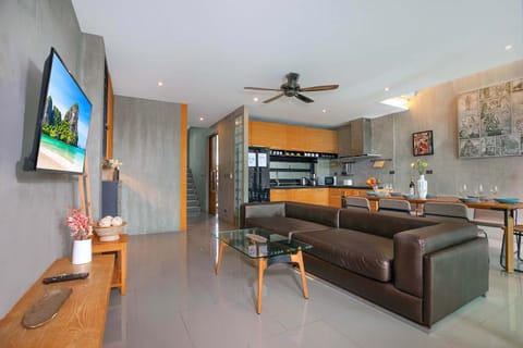 TV and multimedia, Kitchen or kitchenette, Living room, Seating area, Dining area, Evening entertainment