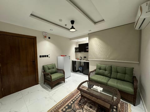 Suite aloraini اجنحة العريني الفندقية Apartment in Al Madinah Province