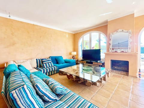 Villa Oceana stunning 6bedroom villa with sea view Villa in Baix Ebre