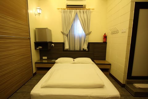 Shamrock Guest House II Bed and Breakfast in Ipoh