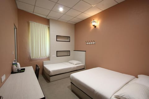 Shamrock Guest House II Bed and Breakfast in Ipoh