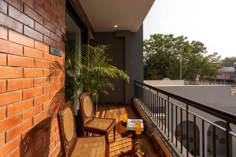 Property building, Day, View (from property/room), Balcony/Terrace, Living room, Dining area