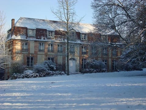 Manoir, Piscine & Parcs Haus in Lisieux